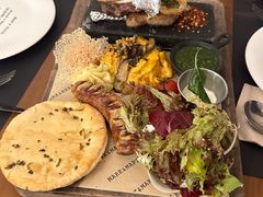 -Mark&Mars Restaurant