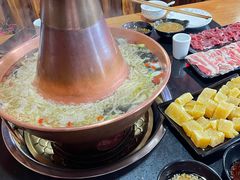 -果松木炭酸菜铜火锅·外婆参鸡汤