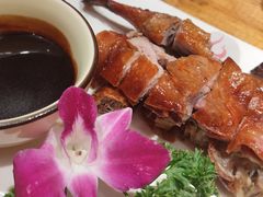 脆皮小刀鸭-老滇山寨•云南特色菜•地方菜•民族风情歌舞表演(金碧店)