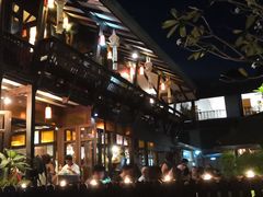 -Dash Teak House
