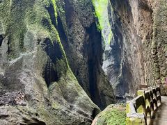 -龙水峡地缝景区