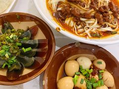 -李与白包子铺(桐梓林店)