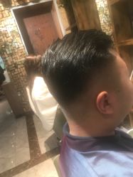 点击看大图 -MONE美发沙龙