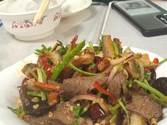 牛肉拌牛肚-马黑哥椒麻鸡(清江山水店)
