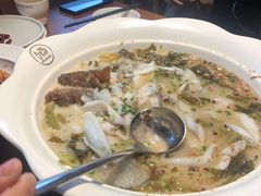 -江渔儿酸菜鱼专门店(明珠广场店)