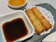 韭菜黄鱼春卷-屋里厢上海菜馆