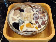 紫薯芋圆仙草奶冻-Let's Taipei 非常烘焙(太古里店)