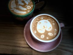 -逗号咖啡(信义荔山公馆店)