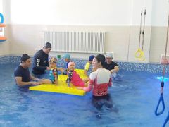 -爱乐游亲子游泳俱乐部