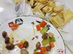 -晋合湘山西刀削面(中冀斯巴鲁大厦店)