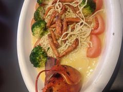 -沪华海鲜大酒楼(南汇店)