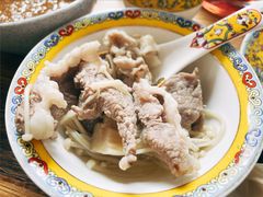 -毛辣果·贵州红酸汤牛肉火锅(西单店)