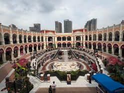 -奇幻丛林(佛罗伦萨小镇店)