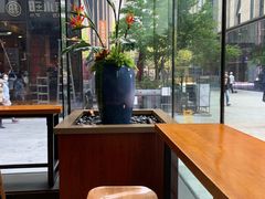 靠窗位-The Habit Burger Grill 哈比特汉堡(复兴soho店)
