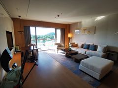 -上海佘山世茂艾美酒店