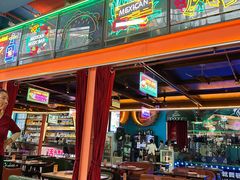 -Famous肥猫墨西哥音乐餐吧(五棵松华熙LIVE店)