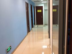 -瑞尔齿科(颐堤港诊所)