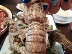 -虾弄弄海派小龙虾·牛羊蝎子火锅