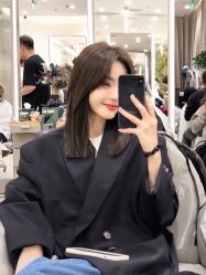 -AYO SALON