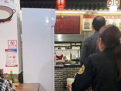 -裕新楼粉面馆·石磨手工粉(四方坪店)
