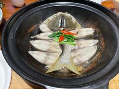 水油盐焗金鲳鱼-海铺·渔家虾水饺(皇姑店)