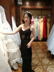 -现代经典婚纱摄影