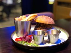 香浓蘑菇牛肉汉堡-bluefrog蓝蛙(皇庭广场店)