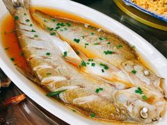 -七的湖·晚芳亭·阳澄湖农家菜·大闸蟹(莲花岛店)