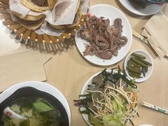 -闫家驴肉老店(华电一校店)