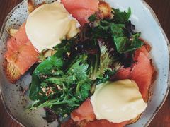 -ROAST coffee & eatery