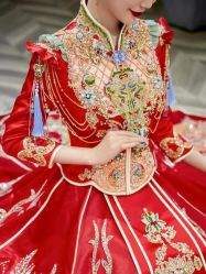 -衣贝姿婚纱礼服馆