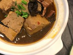 -侬佳蒸菜馆(听潮店)