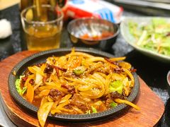 -臻牛烤肉