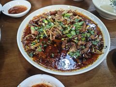 -杨三娘跷脚牛肉(羊子山西路店)