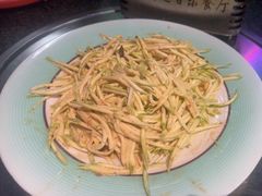 -路边边.炒菜烧烤.音乐餐厅(良乡长虹店)