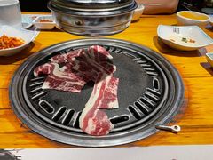 精品牛五花-唯成•韩国炭火烤肉 유성고기