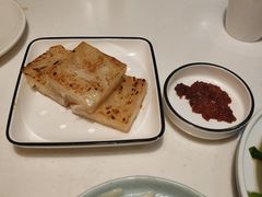 腊味萝卜糕-火齐潮汕砂锅粥(五道口店)