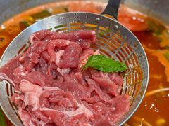 -王奋斗贵州酸汤牛肉火锅