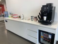 -TESLA 特斯拉(北京南四环中路特斯拉中心)