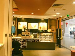 -麦当劳(汉口火车站候车室店)