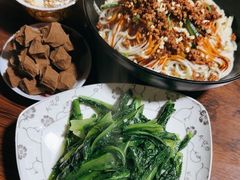 -口口香小吃店