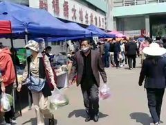 -锦绣大地生鲜食品厅(巨山路店)