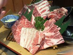 -铭牛烧肉·和牛海鲜自助(高新月牙湖店)