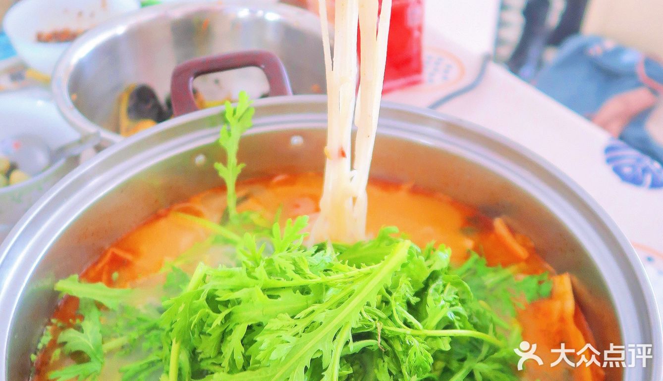 过年不知道吃啥了？那就来点螺蛳粉火锅🍲