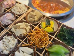 -芈重山老火锅(广州首店)