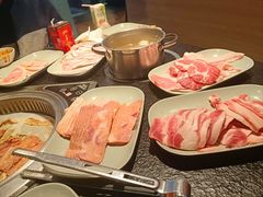 -佰烧海鲜烤肉火锅自助(台东步行街店)