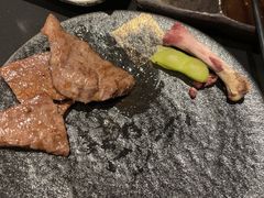 -山川小町·极番烧肉(新地假日广场店)