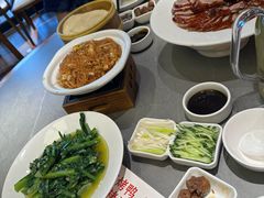 -褚记烤鸭·南京家常菜(雨花客厅店)