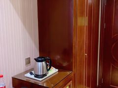 -维也纳酒店(广州番禺市桥地铁站店)