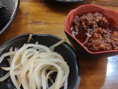 -丽虹云南过桥米线(兴工街店)